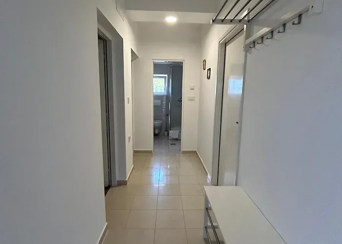 Lorna * توراني